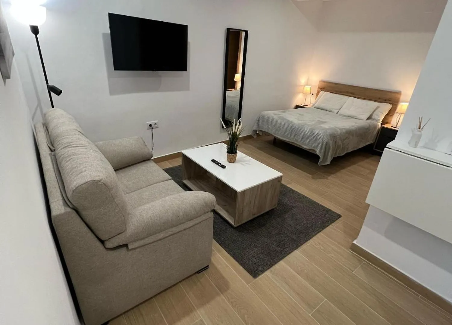G&H Apartments - Apartamento Porvenir Jerez de la Frontera